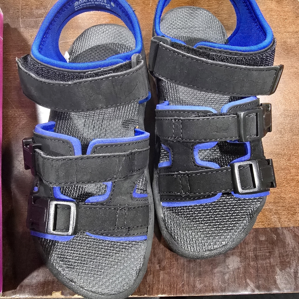 Vintage River Rapids Sport Sandals – Size 6 Womens (Black/Blue)